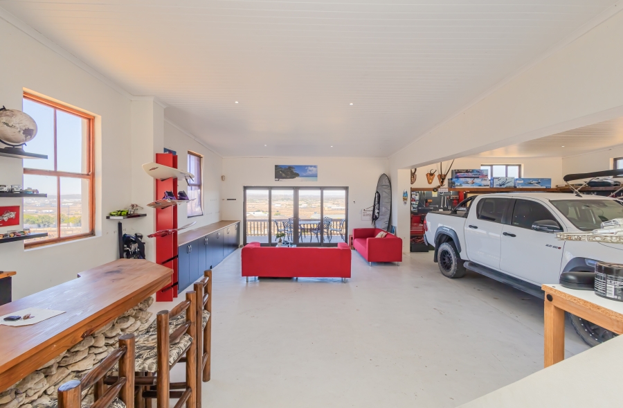 5 Bedroom Property for Sale in Long Acres Country Estate Western Cape